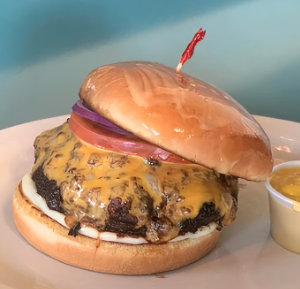 Texas Chili Cheeseburger